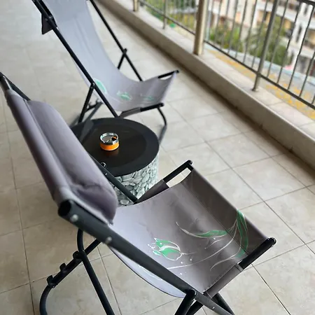 Apartment Sunny View Retreat At Sunny Cozy With Sunlit Balcony *