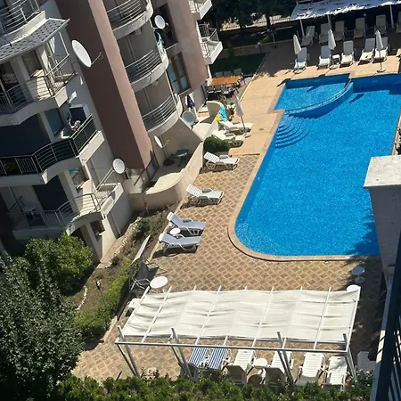 Sunny View Retreat At Sunny Cozy With Sunlit Balcony 公寓