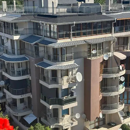 Sunny View Retreat At Sunny Cozy With Sunlit Balcony * Slantschew brjag